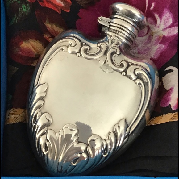 Antique Sterling Ornate Heart Pocket Flask 65 Gr. - Picture 15 of 15
